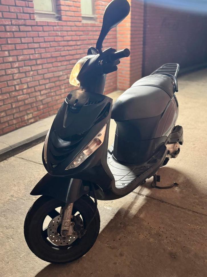 Piaggio Zip  export papieren, Vélos & Vélomoteurs, Cyclomoteurs | Vespa, Comme neuf, Enlèvement ou Envoi