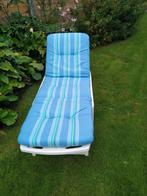 Wit PVC ligbed verstelbare met ligkussen erbij, Tuin en Terras, Ophalen, Zo goed als nieuw