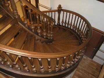 fabrication et pose d'escaliers en bois