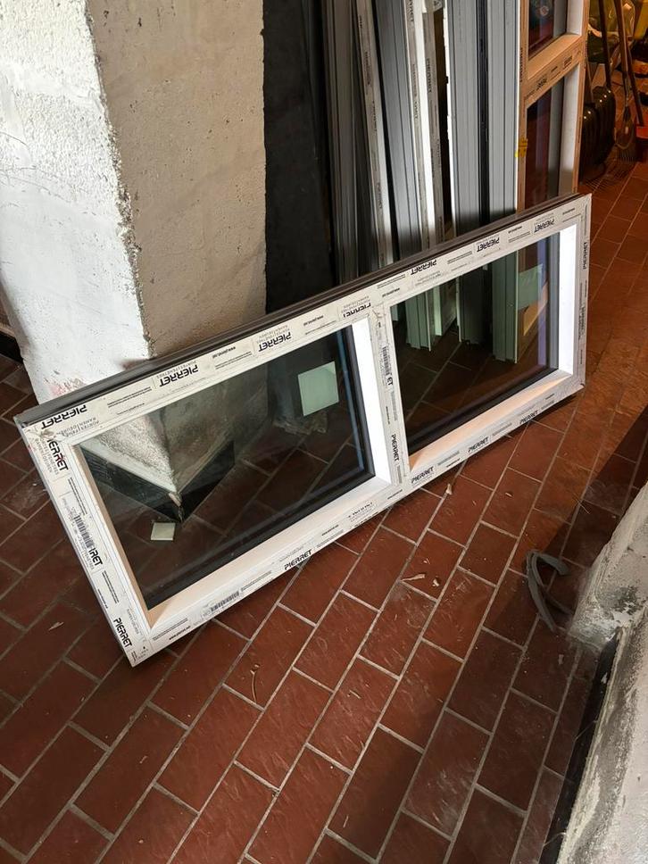 3 nouveaux châssis Pierret, Bricolage & Construction, Châssis & Portes coulissantes, Neuf, Châssis de fenêtre, Vitre comprise