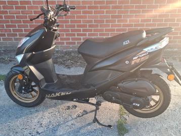 GTS enzo naked klasse A 19 maand oud, Enlèvement, Comme neuf
