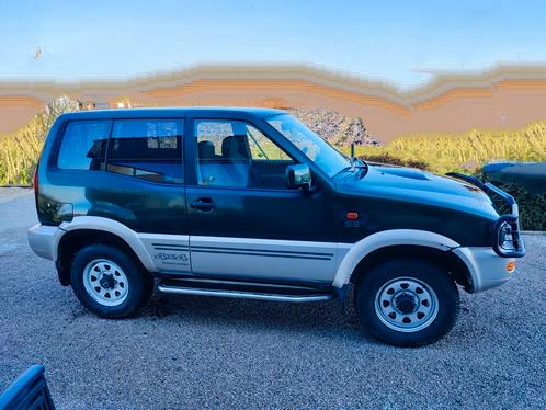 Nissan terrano 2.7 tdi 184k km, Auto's, Bestelwagens en Lichte vracht, Particulier, 4x4, Achteruitrijcamera, Airbags, Airconditioning