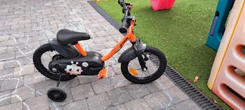 Kinderfiets  14 inc met zei wieltjes  beschikbaar voor biedingen