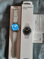 Samsung Galaxy Watch4 Classic bluetooth, 46 mm, argent, Bijoux, Sacs & Beauté, Montres connectées, Étanche, Enlèvement, Samsung
