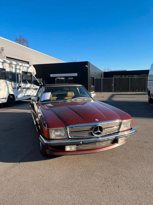 Mercedes R107 1984 (Uitverkoop), Auto's, Mercedes-Benz, Bedrijf, Te koop, SL, Benzine, Cabriolet, 2 deurs, Automaat, Bruin, Bruin