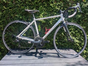 Racefiets voor dames maat S beschikbaar voor biedingen