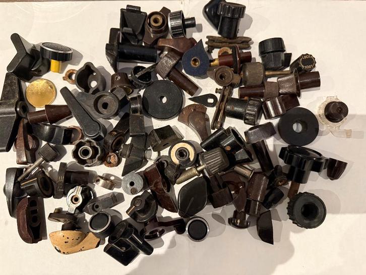 Bakelieten knopen, metaal... Oude apparaten, grote prijs, Antiek en Kunst, Curiosa en Brocante, Verzenden