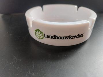 Asbak landbouwkrediet beschikbaar voor biedingen