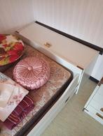 Komplete Kinder slaapkamer met bureau, Huis en Inrichting, Ophalen