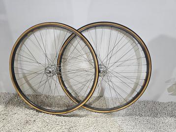 Campagnolo record piste wielen  beschikbaar voor biedingen
