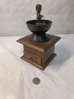 Moulin à café ancien en bois – manuel – décoration vintage