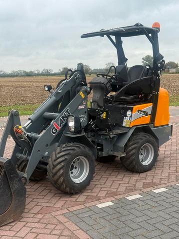 Giant g1500hd 500 uur beschikbaar voor biedingen