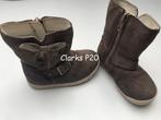 Clarks bottes en daim brun P20 très bon état (peu portées), Enlèvement ou Envoi, Bottines, Utilisé, Fille