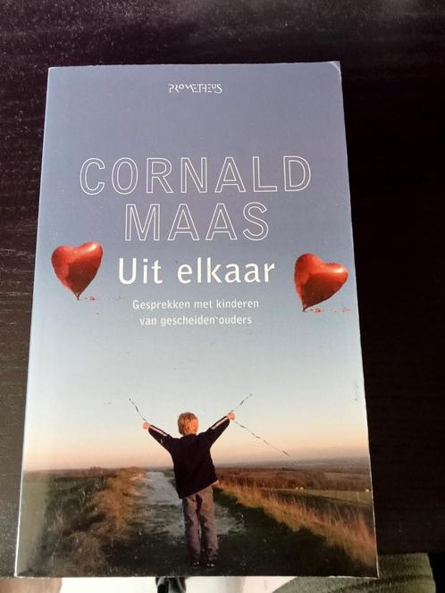 Cornald Maas - Uit elkaar, Livres, Littérature, Comme neuf, Enlèvement ou Envoi