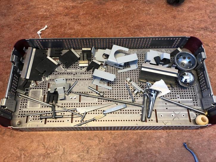 Tray orthopedische spullen raspen, veilen en overigen, Diversen, Braces