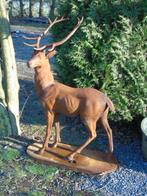 Roestig gietijzeren beeld van een groot staand hert, Tuin en Terras, Tuinbeelden, Ophalen, Nieuw, Metaal, Dierenbeeld