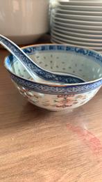 Chinese porseleinen kom met lepel, Antiek en Kunst, Ophalen of Verzenden