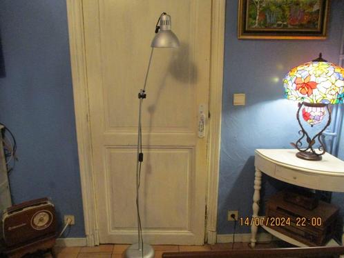 Très haute lampe de bureau vintage (années 60-70) -150€, Antiquités & Art, Antiquités | Éclairage, Enlèvement