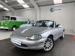 Mazda MX-5 1.6i 16v 110ch - ENTRETIEN GARANTIE 3 MOIS, Auto's, Stof, Cabriolet, 1600 cc, Bedrijf