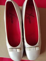 Crème kleurige moccasins, Zo goed als nieuw, Overige kleuren, Xavier, Ballerina's