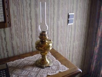Antieke petroleum lamp, Enlèvement