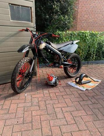 Derbi senda 50 cc beschikbaar voor biedingen