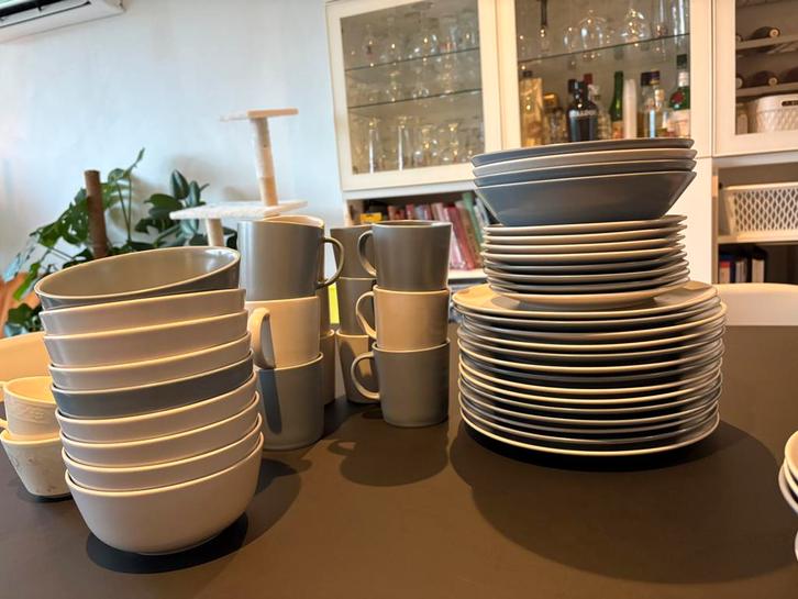 Ikea servies + koffie servies, Huis en Inrichting, Keuken | Servies, Gebruikt, Compleet servies, Ophalen