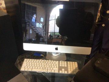 Computer plus printer  beschikbaar voor biedingen