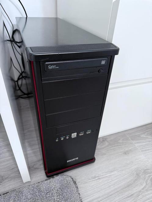 Pc Gigabyte Intel core i7 - 4790K, Computers en Software, Computerbehuizingen, Zo goed als nieuw, Ophalen