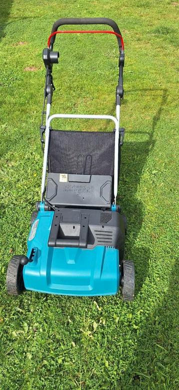 MAKITA UV 3600 verticuteermachine beschikbaar voor biedingen