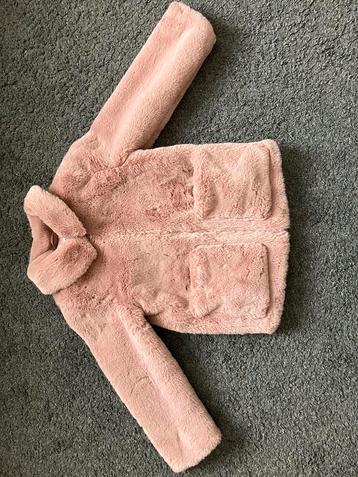 Fluffy Bontjas met kraag - meisjes 6 tot 8 jaar - maat 122 beschikbaar voor biedingen