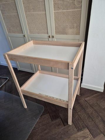 Table Refresh - Commode SNIGLAR - hêtre/blanc, 72x53 cm, Comme neuf, Espace pour les pieds, 50 à 70 cm, Moins de 75 cm