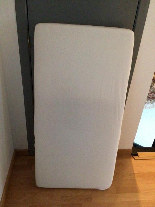 Baby matras voor €60 laaste prijs €55 met deken en andere, Huis en Inrichting, Slaapkamer | Matrassen en Bedbodems, Zo goed als nieuw