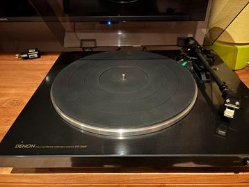 Platenspeler Denon DP 300 F beschikbaar voor biedingen