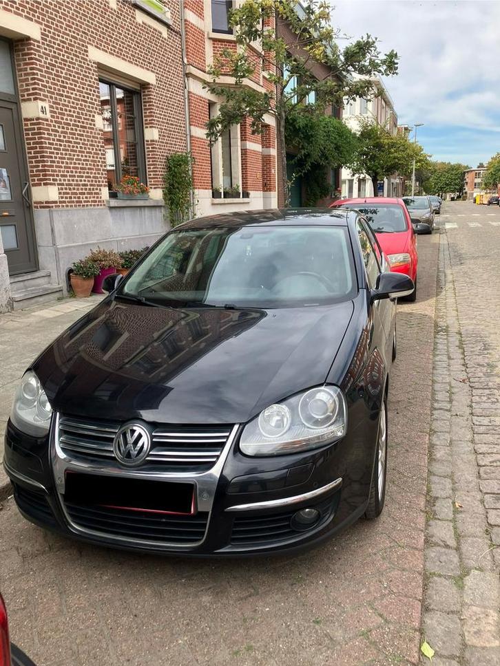 VW JETTA 1.9 TDI 2009 EURO 6!!!, Auto's, Volkswagen, Particulier, Jetta, ABS, Adaptive Cruise Control, Airbags, Airconditioning