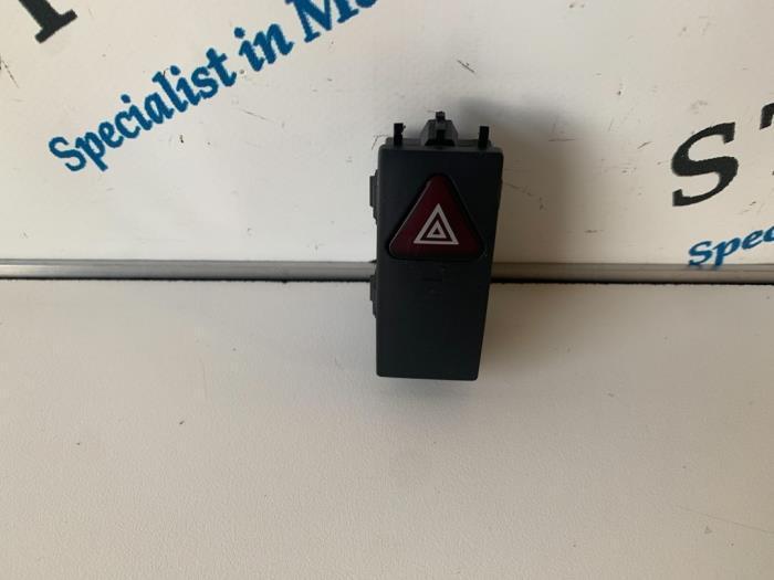 Paniekverlichtings Schakelaar van een Mercedes E-Klasse, Auto-onderdelen, Dashboard en Schakelaars, Mercedes-Benz, Gebruikt, 3 maanden garantie