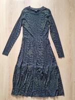 Groene jurk met pantermotief - maat 164, Gebruikt, Like Flo, Meisje, Ophalen of Verzenden