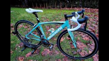 Racefiets Bianchi maat 44 beschikbaar voor biedingen