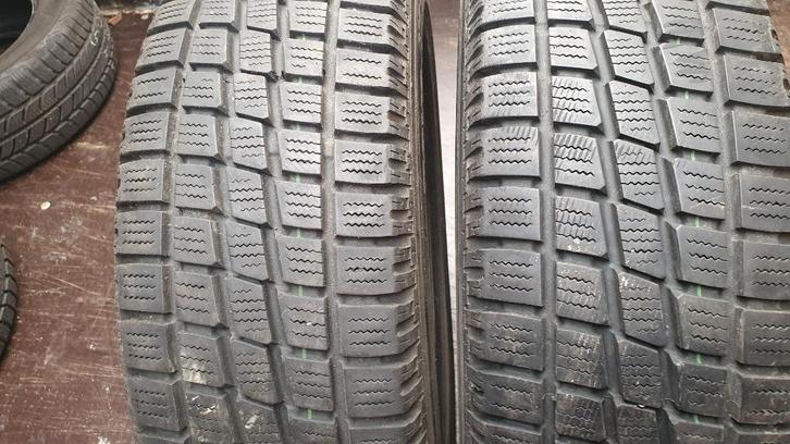 Pneus hiver, Autos : Pièces & Accessoires, Pneus & Jantes, Pneus et Jantes, Pneus hiver, 16 pouces, Véhicule utilitaire, Utilisé