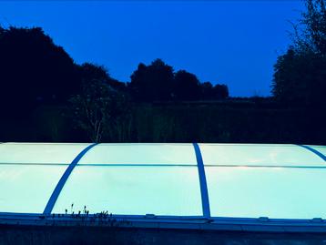 Couverture de piscine Abrideal 9,70 m x 4,07 m x 0,70 m (H), Enlèvement, Utilisé