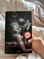 E.L. James - Vijftig tinten donkerder, Boeken, Literatuur, Ophalen of Verzenden, Zo goed als nieuw, E.L. James