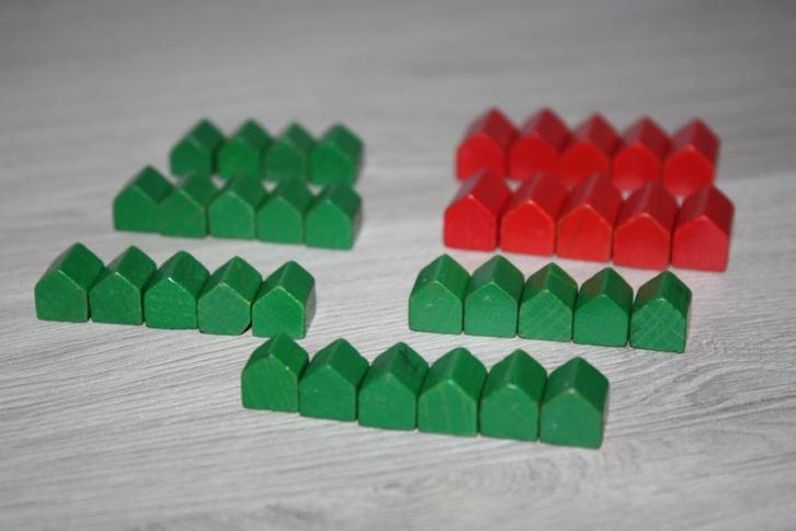 Speelgoed monopoly originele houten 25 huizen en 10 hotels, Hobby en Vrije tijd, Gezelschapsspellen | Bordspellen, Zo goed als nieuw