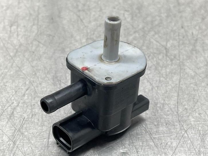 VACUUM RELAIS Toyota Aygo (B40) (|9091012282|), Auto-onderdelen, Elektronica en Kabels, Toyota, Gebruikt