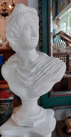 Buste en zuil van Julius Caesar, Ophalen