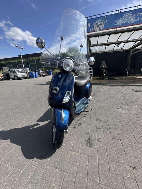 Vespa lx 50 a klasse, Fietsen en Brommers, Scooters | Vespa, Gebruikt, Vespa LX, Klasse A (25 km/u), Benzine, Ophalen