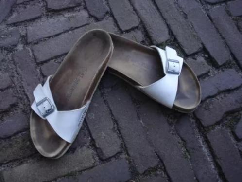 Chaussons Madrid Birkenstock en cuir blanc livraison gratuit, Vêtements | Femmes, Chaussures, Comme neuf, Sandales de bain, Blanc