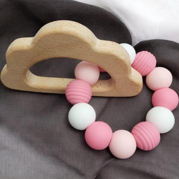 Rammelaar wit lichtroze roze wolk Unicorn beschikbaar voor biedingen