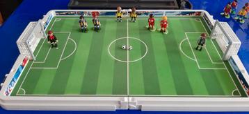 Playmobil 4725 meeneemvoetbaltafel beschikbaar voor biedingen