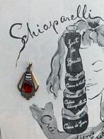 Vintage art deco hanger met rode steen, Handtassen en Accessoires, Overige materialen, Met edelsteen, Gebruikt, Overige voorstellingen