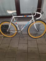 Peugeot racefiets met een heel mooi zadel, Fietsen en Brommers, Ophalen of Verzenden